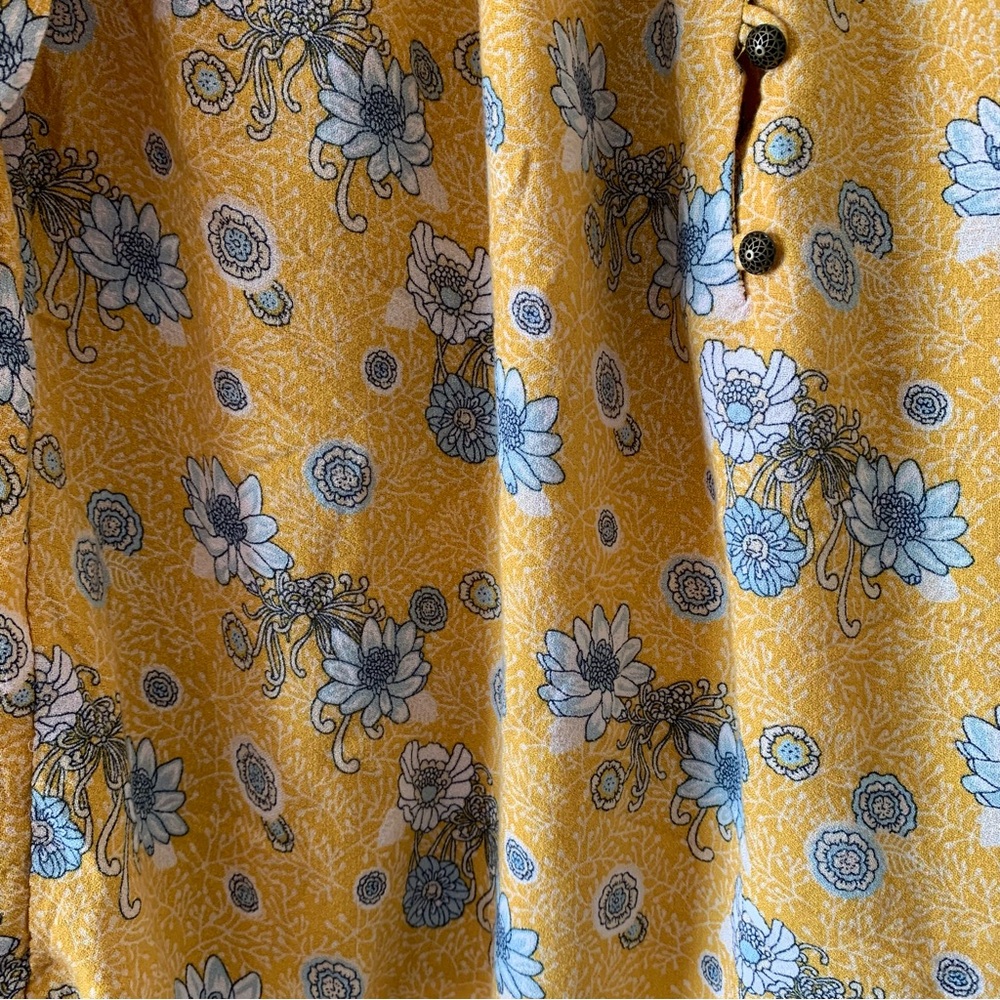 Lucky Brand floral viscose button front blouse - Picture 2 of 8